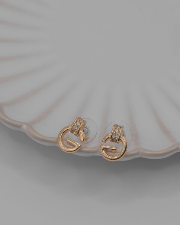 DSC_1015 Kolczyki Givenchy – złote z logo G i kryształkami