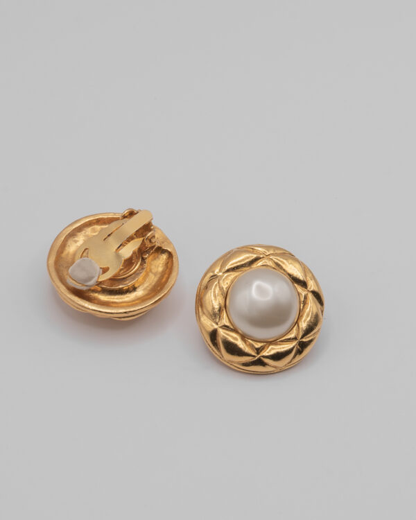 Klipsy Chanel Paris z perłą