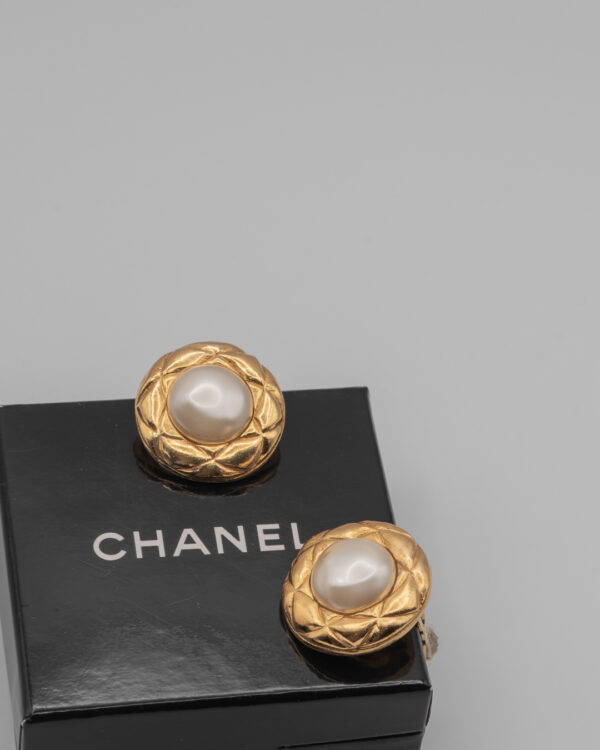 Klipsy Chanel Paris z perłą