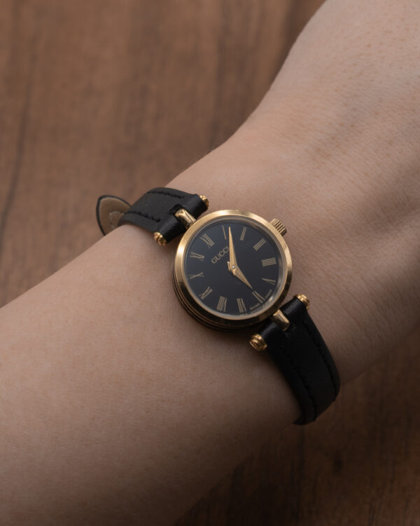 DSC_3293 Zegarek GUCCI na czarnym pasku