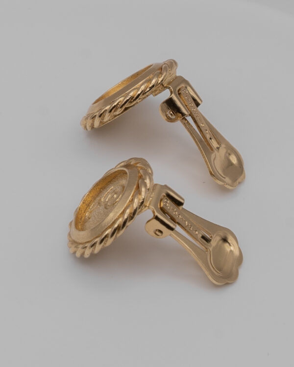 Klipsy Burberrys z monogramem