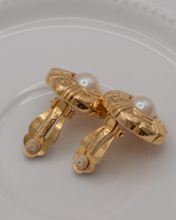 Klipsy Givenchy z perłą