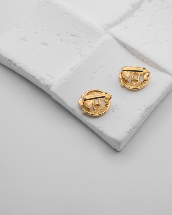 Klipsy Christian Dior – złoty monogram CD z kryształami