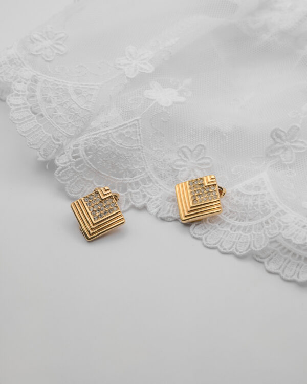 Klipsy Christian Dior – geometryczne złote z kryształkami