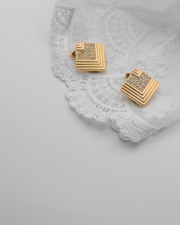 Klipsy Christian Dior – geometryczne złote z kryształkami