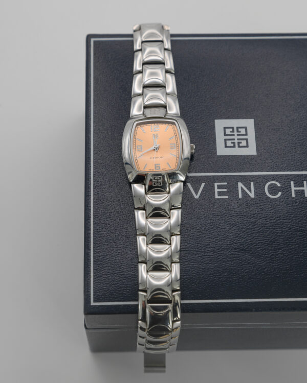 Zegarek Givenchy – srebrna bransoleta, jasna tarcza
