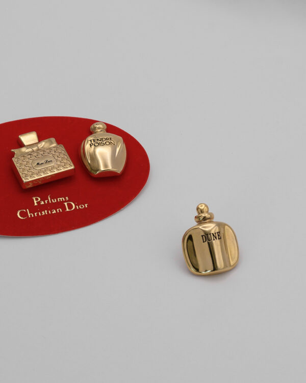 DSC_9861 Kolekcjonerskie piny Christian Dior - zestaw 3szt.