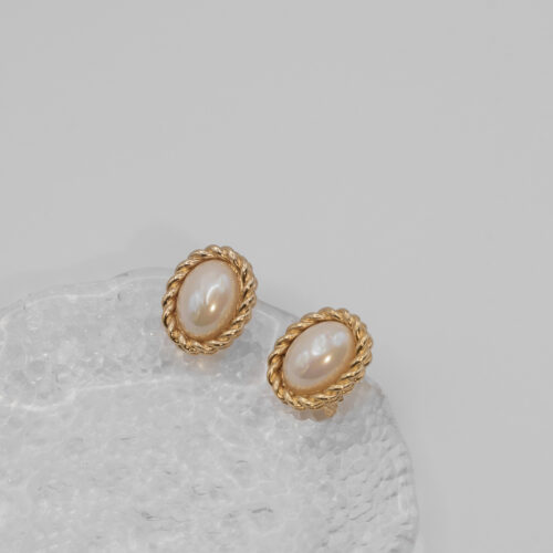 Christian Dior – klipsy z perłą lata 90.