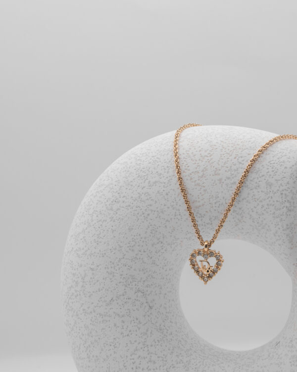 Naszyjnik Christian Dior – serce z cyrkoniami i monogramem Dior