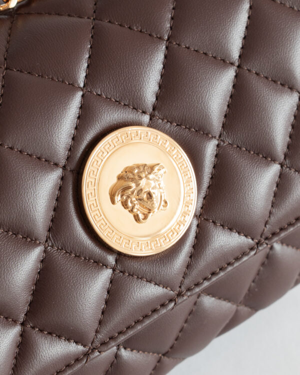 Elegancka torebka Versace – nowa