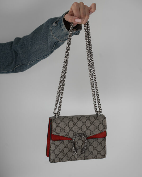 Torebka Gucci Dionysus GG Supreme mini bag - palladowe okucia i łańcuszek