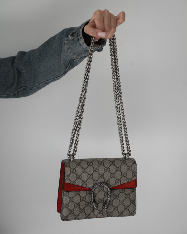 Torebka Gucci Dionysus GG Supreme mini bag - palladowe okucia i łańcuszek
