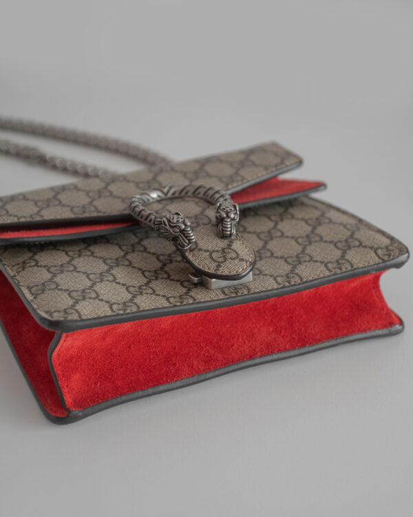 Torebka Gucci Dionysus GG Supreme mini bag - palladowe okucia i łańcuszek