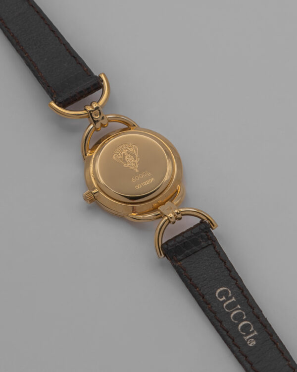 DSC_9565 Zegarek Gucci Horsebit 6000L Quartz– złota koperta z jasną tarczą na skórzanym pasku, lata 90.
