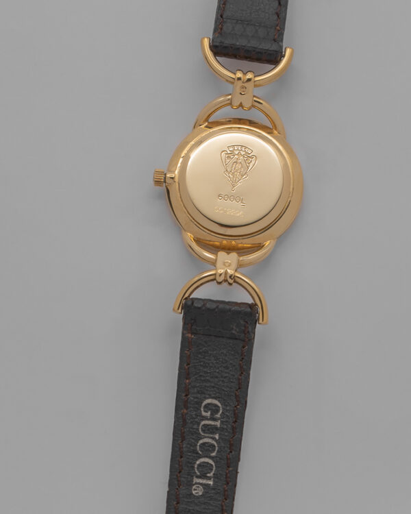 DSC_9575 Zegarek Gucci Horsebit 6000L Quartz– złota koperta z jasną tarczą na skórzanym pasku, lata 90.