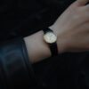 Omega Genève – klasyczny zegarek szwajcarski w złotej tonacji, lata 60./70.