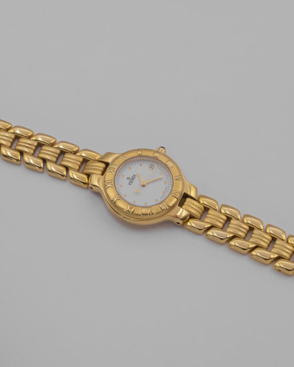 Zegarek Fendi Swiss Made – Złocony Model z Cyframi Rzymskimi, Lata 90.