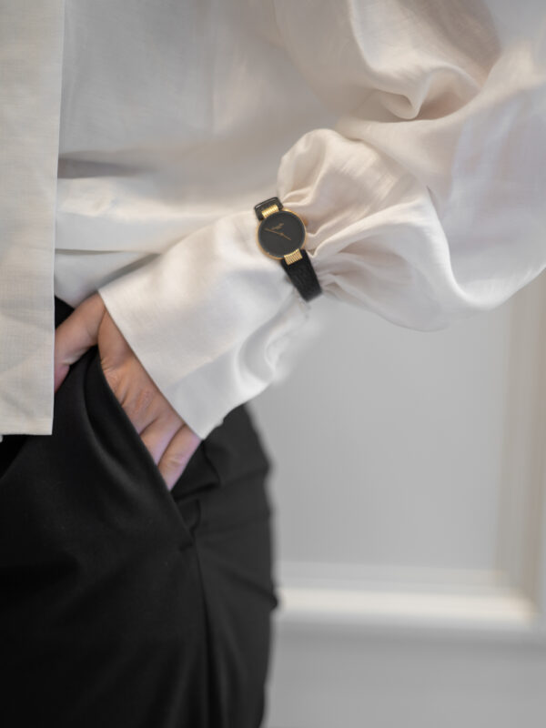 Zegarek Christian Dior – minimalistyczny luksus z głęboką czarną tarczą, lata 80./90.