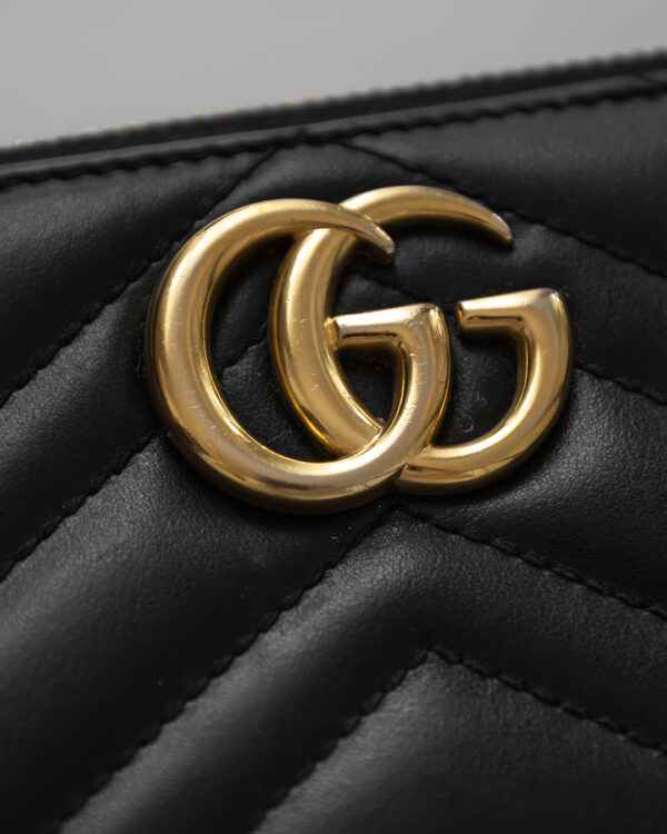 Portfel Gucci Marmont – skóra z pikowaniem chevron z kultowym logo GG