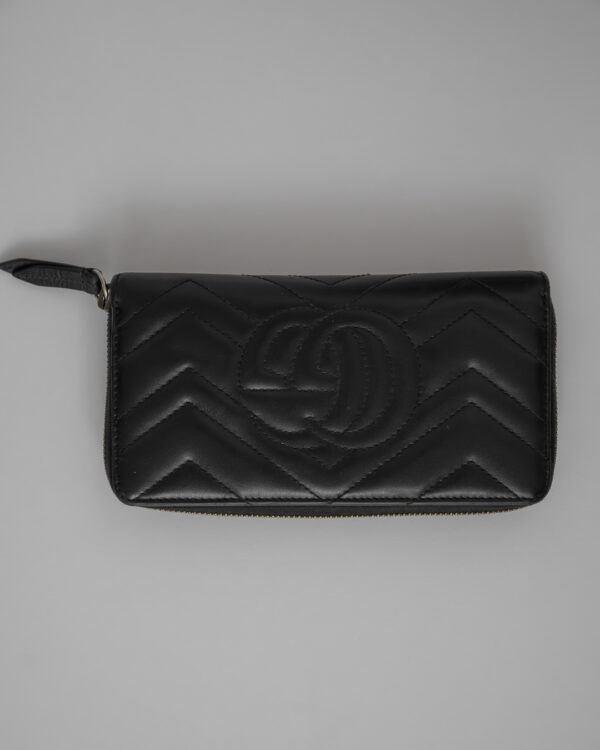Portfel Gucci Marmont – skóra z pikowaniem chevron z kultowym logo GG
