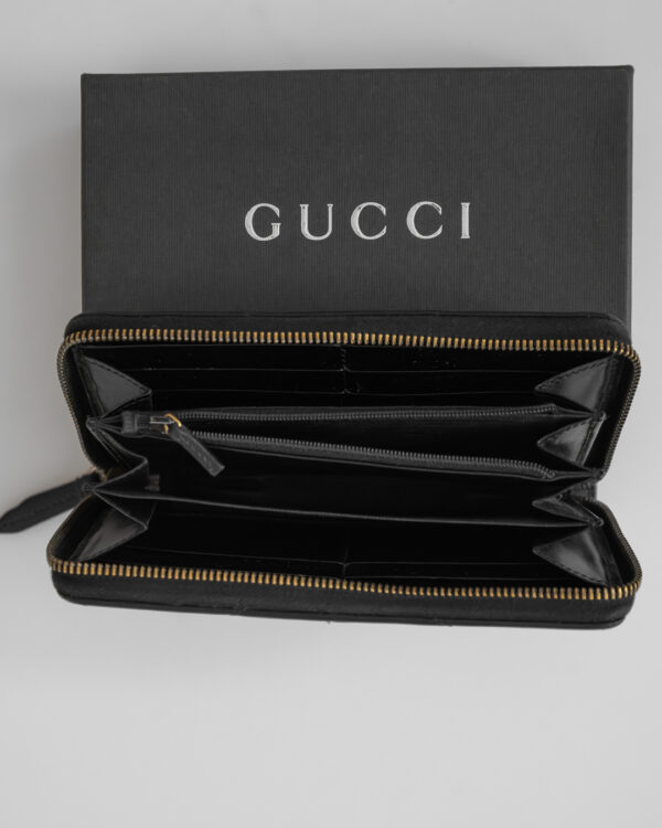 Portfel Gucci Marmont – skóra z pikowaniem chevron z kultowym logo GG