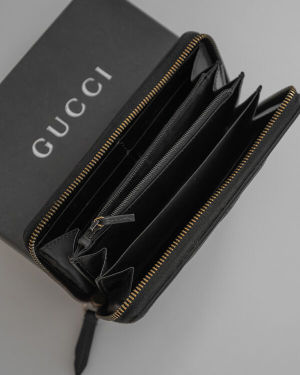 Portfel Gucci Marmont – skóra z pikowaniem chevron z kultowym logo GG