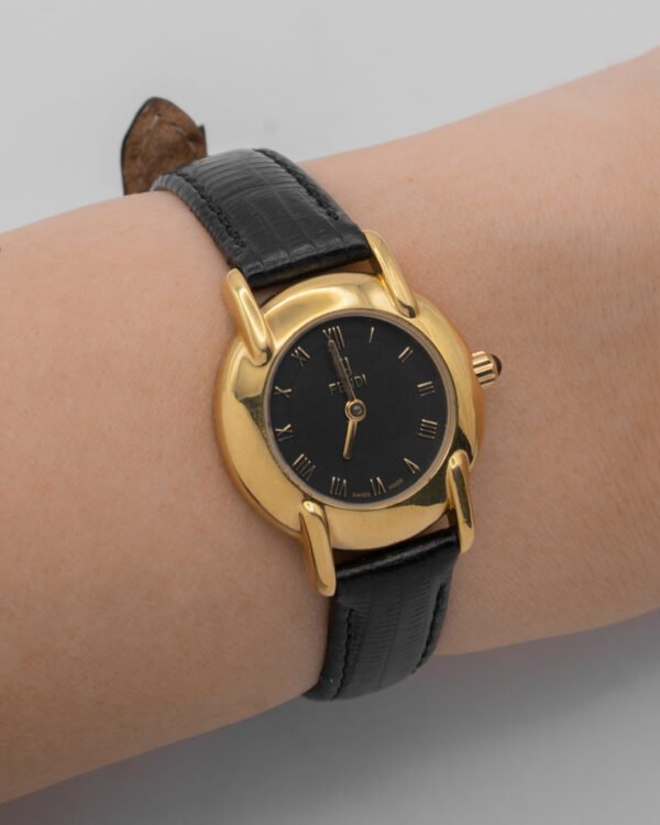 Zegarek Fendi Orologi – złocona koperta z czarną tarczą, Swiss Made, lata 90.